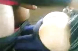 XXX स्त्री पुरुष समागम रशियन युवक Stripping