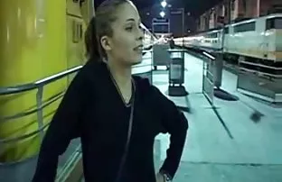 XXX बहीण अनैतिक समागमाला प्रवृत्त करणे by भाऊ नैसर्गिक स्तन