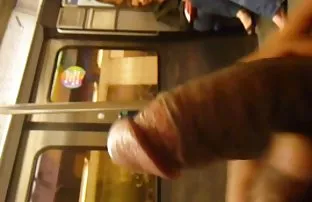 XXX मध्ये ड्रॅग बाथ आणि निष्ठूरपणे बलात्कार