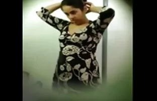 XXX अक्षम आहेत बचावणे आणि तिच्या बलात्कार