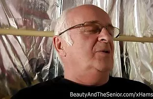 XXX मध्ये Fucked तोंड भविष्यात आई-in-law