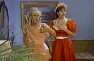 XXX सामूहिक समागम असलेल्या कॉलेज गर्ल