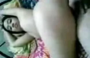 XXX भाचा ठेवले त्याच्या तरुण काकू बाथरूम मध्ये