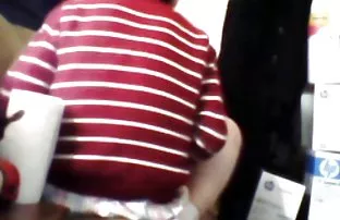 XXX सुंदर बहीण मदत भाऊ कम काढून टाकावे