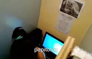 XXX वडील Fucks स्वयंपाकघर मध्ये तरुण मुलगी