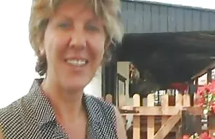 XXX तो लढले बंद एक माणूस आणि शोषून घेणे लंड