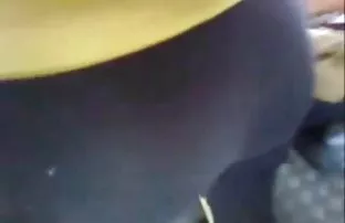 XXX माणूस प्रेम करतो मूखमैथून आणि बिअर