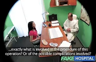 XXX पत्नी Fucks गुदद्वारासंबंधीचा एक फिटनेस ट्रेनर