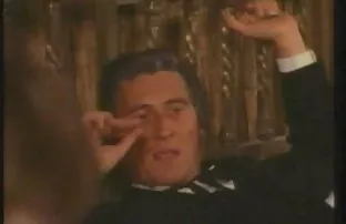 XXX गोडया पाण्यातील एक मासा पांढरे चमकदार मद्य एक बाटली साठी ख्रिसमस