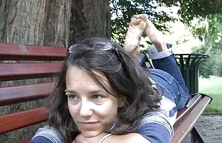 XXX स्त्री पुरुष समागम उघडया मैदानातील उठावदार उरोज असलेली