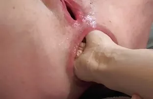 XXX हेन्टाई porn एक लाजाळू युवा खेळाडूंना