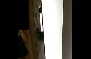 XXX फेड शुक्राणूंची एक काळा स्त्री आणि पांढरा मैत्रीण