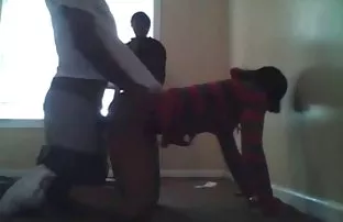 XXX काळे दाखवते पती कसे संभोग करणे पत्नी